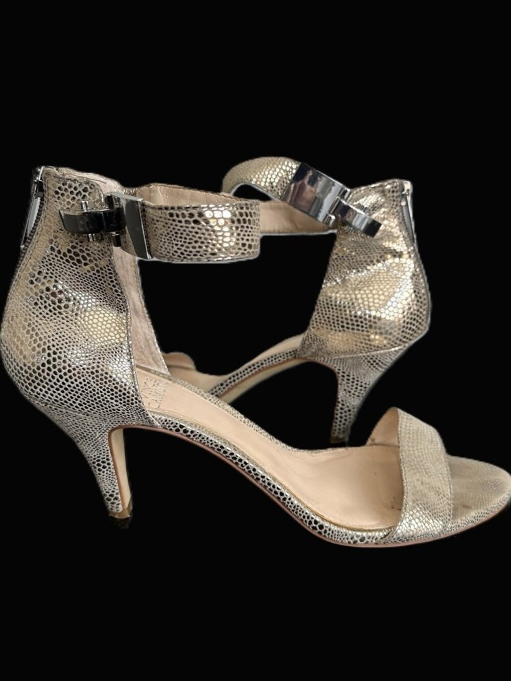 Vince Camuto Size 9.5 Gold Sandals Prom Shoes Special Occasion 2.5" Heel
